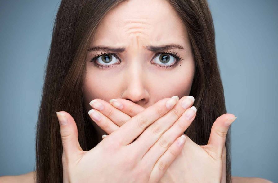 why do I have a foul smelly breath